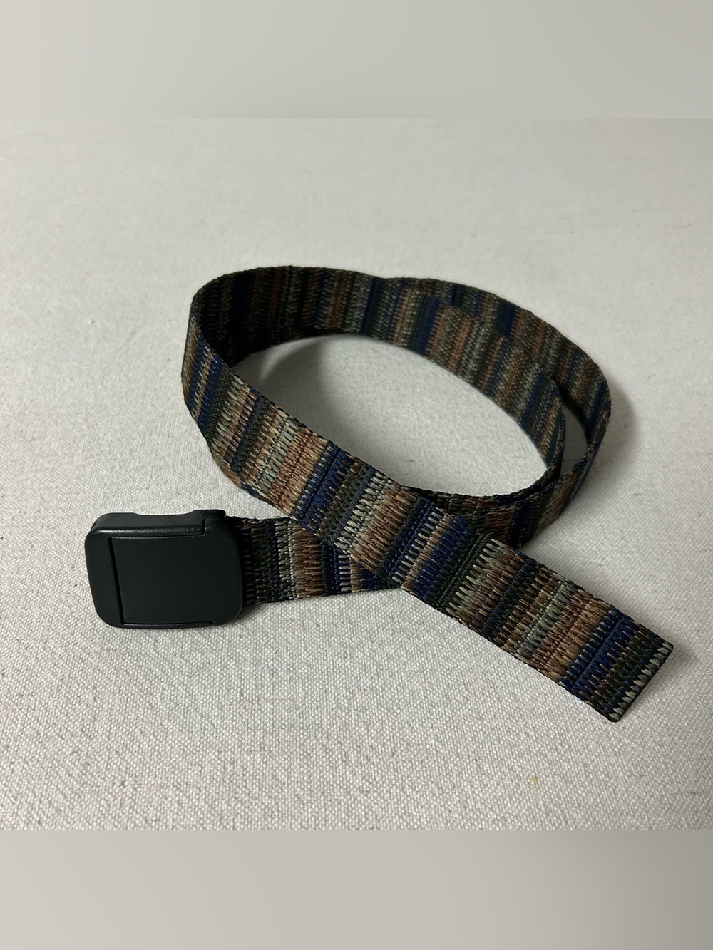 Bison Designs Belt Mens M Multicolor Web Plastic Lock Buckle Adjustable USA